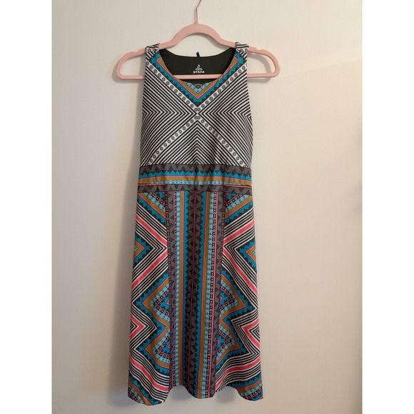 Prana Dresses & Skirts - prAna Ariel Athletic Dress Size Large Geometric Tribal Print Built-in Bra L